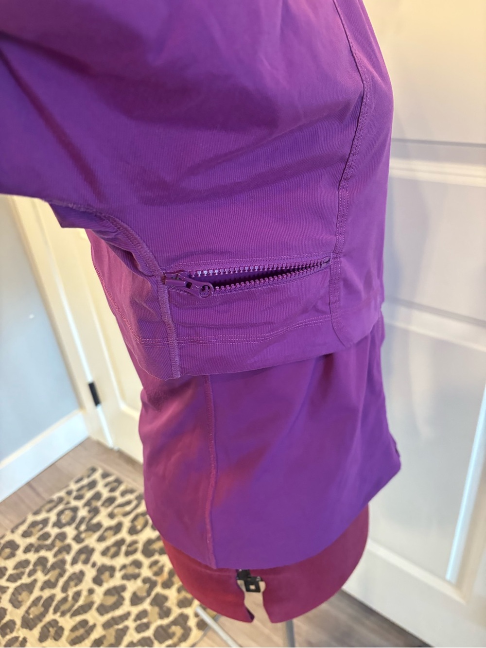 Lululemon jacket size 6 - Picture 4 of 7